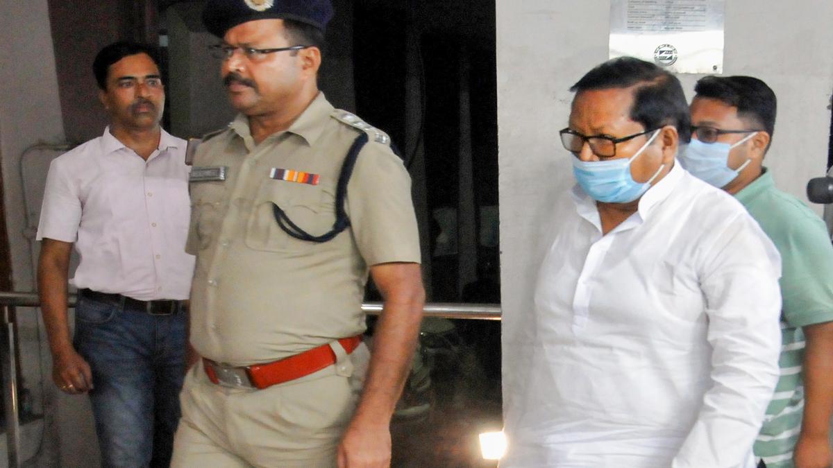 CBI registers FIR against Bengal minister in teacher recruitment scam