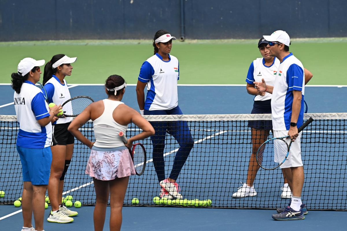India captain Uppal with team members during a training session ahead of the Billie Jean King Cup Play-offs 2025, scheduled from November 14–16, at the S.M. Krishna Tennis Stadium in Bengaluru. 