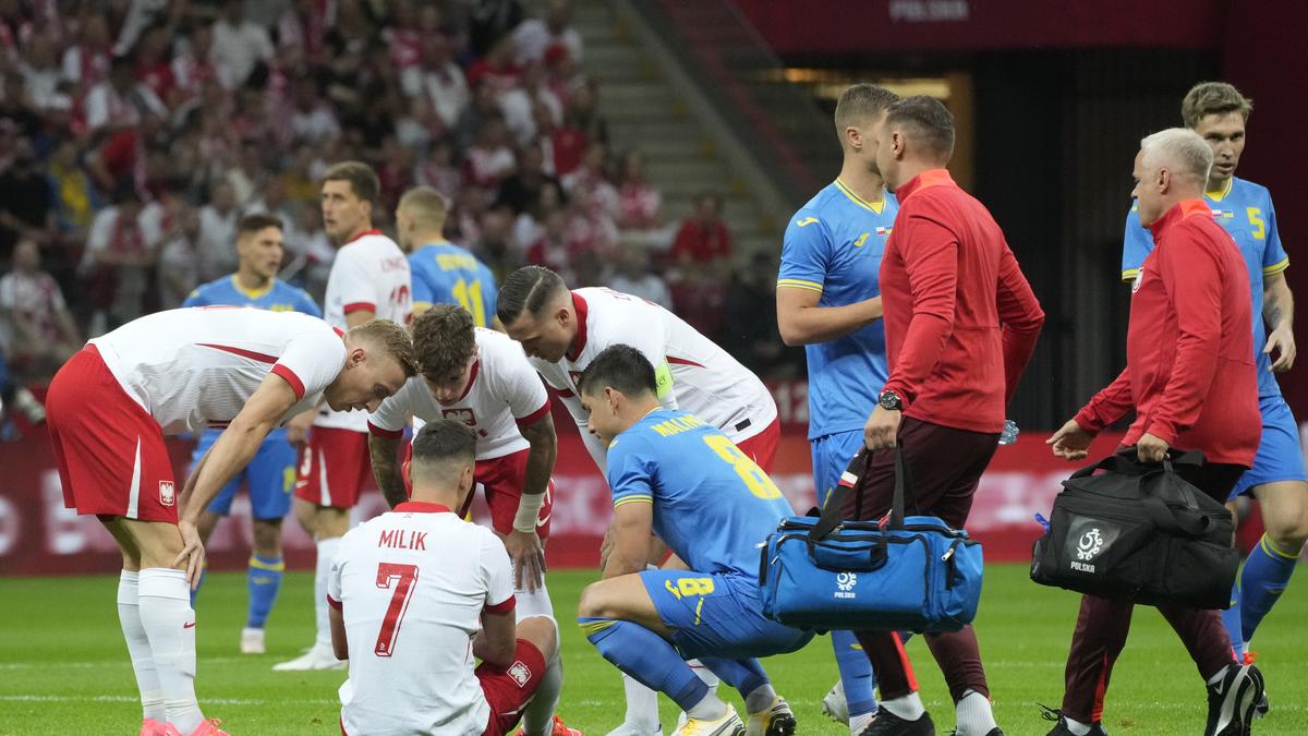 Injured Milik out of Poland's Euro 2024 squad