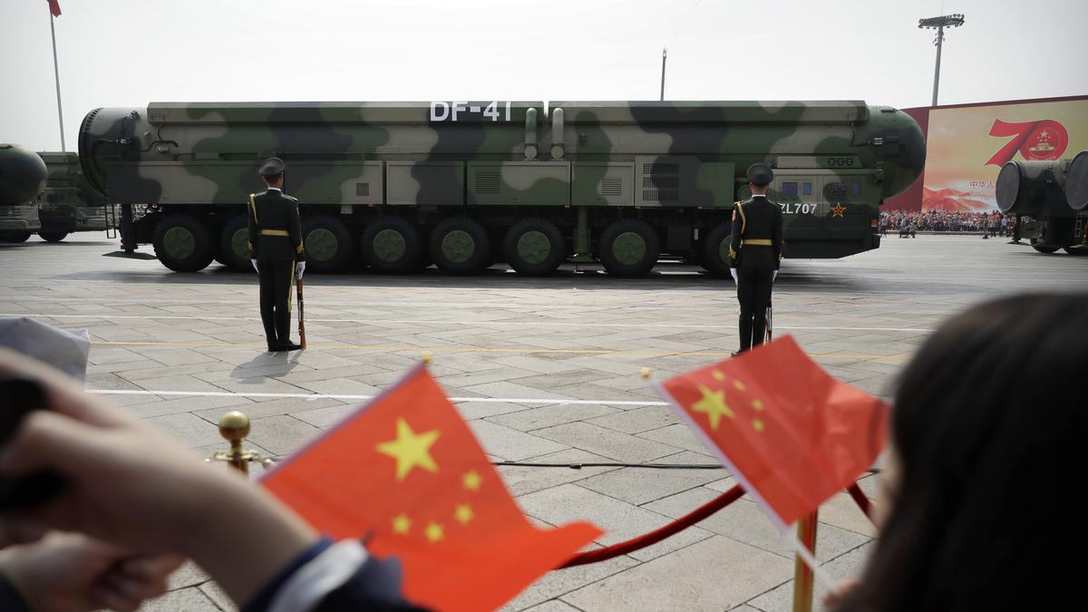 https://th-i.thgim.com/public/incoming/yl1r5f/article68681094.ece/alternates/LANDSCAPE_1200/China_Missile_Launch_66485.jpg