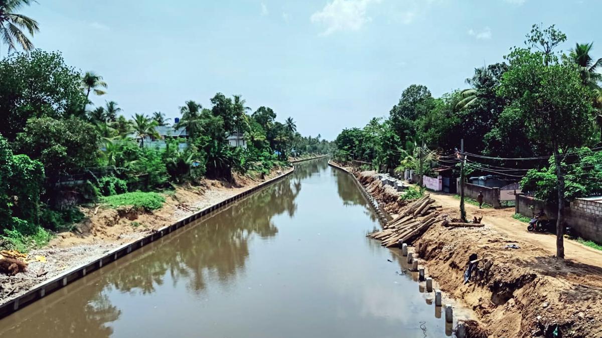 Delay in reconstructing lock, dredging hamper cargo transit via national waterway-3 in Kerala