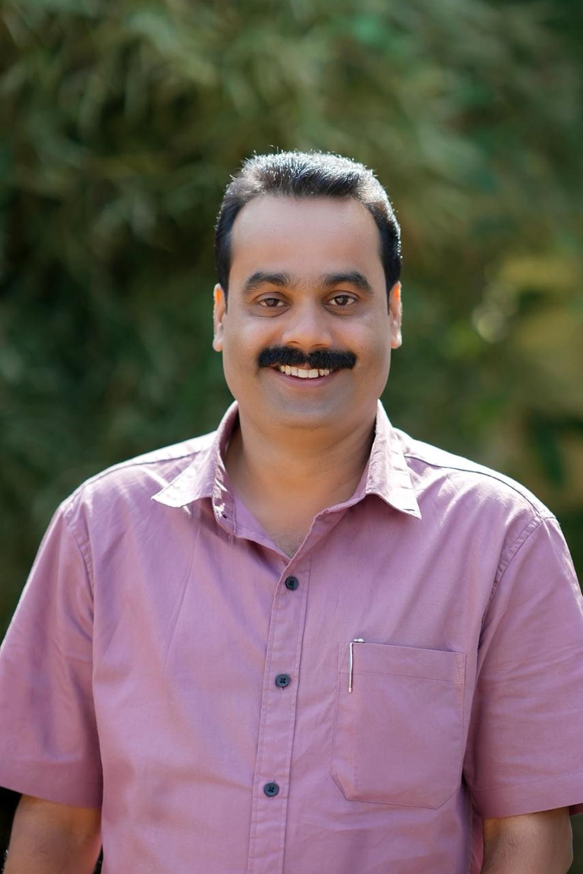 K.K. Navas. K.K. Navas.