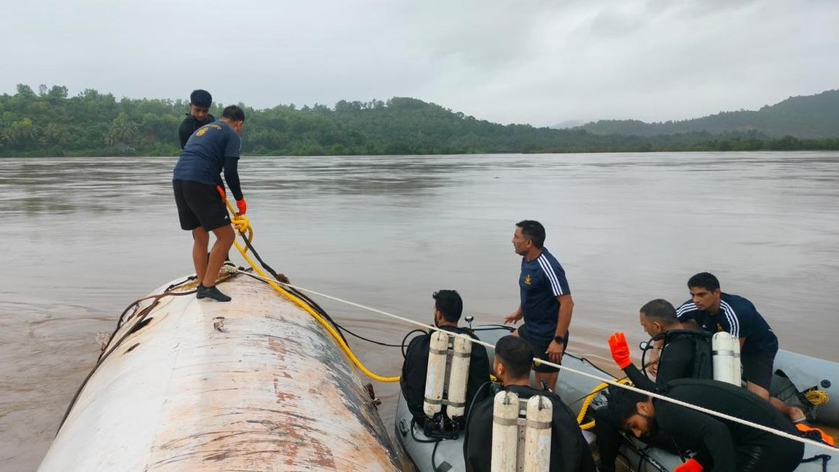 Shirur landslip: Strong currents making search difficult, says Indian Navy