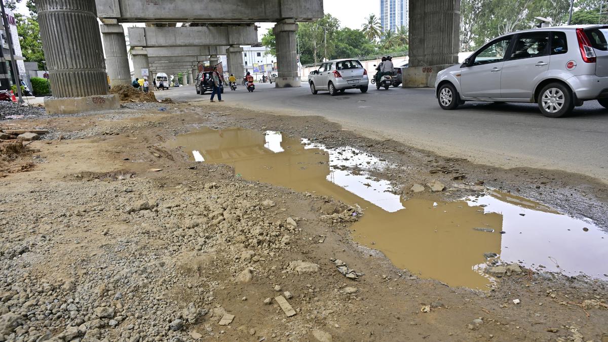 Metro work on Bannerghatta Road inconvenience residents, motorists