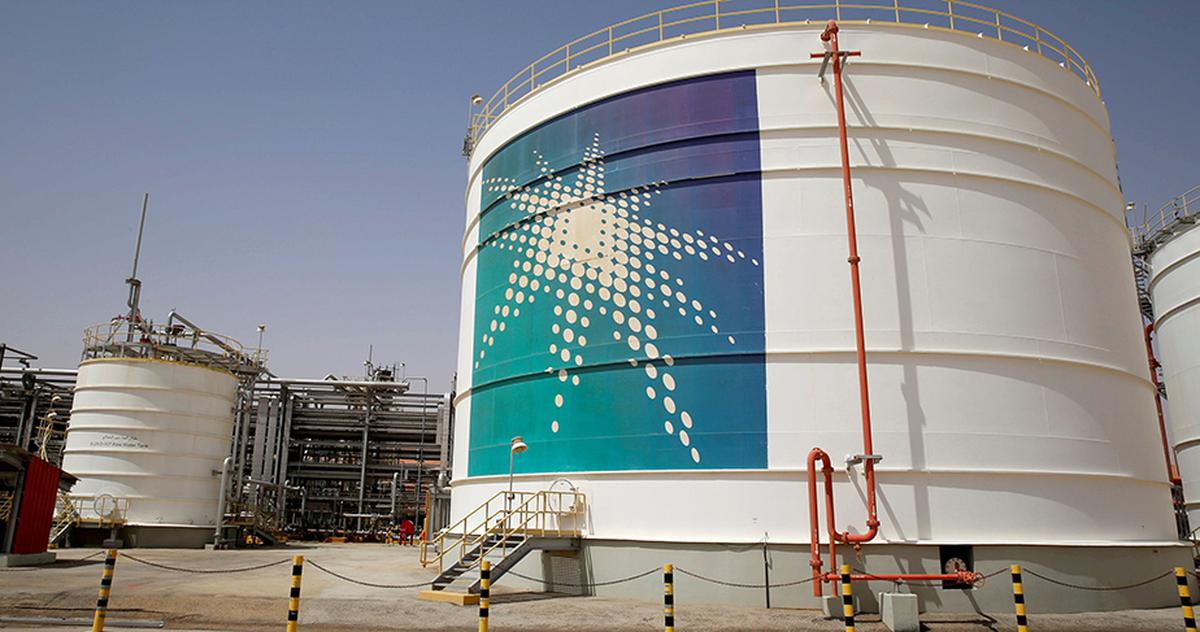 FILE PHOTO: An Aramco oil tank is seen at Saudi Aramco's Shaybah oilfield production plant in the Empty Quarter, Saudi Arabia May 22, 2018. REUTERS/Ahmed Jadallah/File Photo