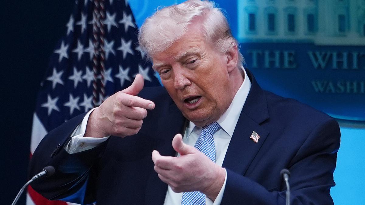 Trump says he’ll place 25% tariff on automobiles from EU, accusing bloc of not complying with trade deal