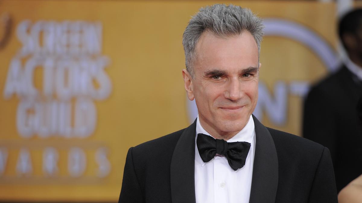 Daniel Day-Lewis ends acting retirement for a movie directed by his son