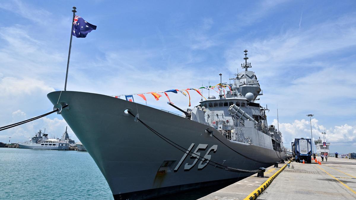 Australian warship transits Taiwan Strait, tracked by China’s Navy