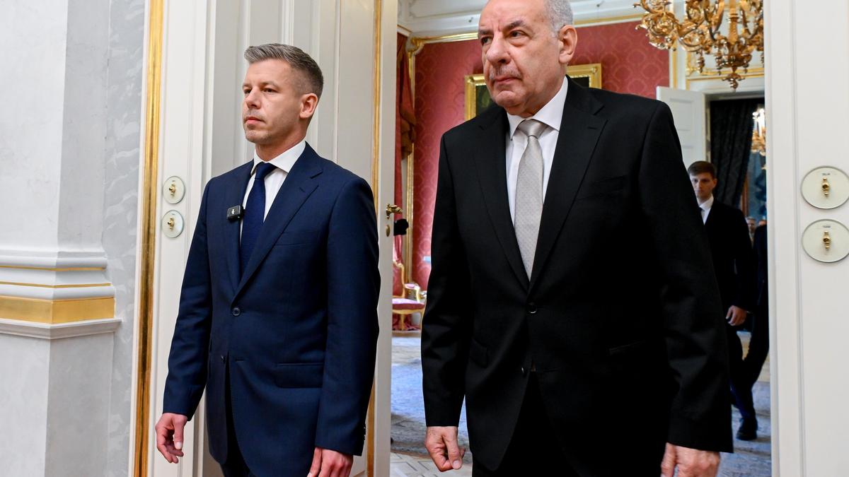 Hungary’s Prime Minister Péter Magyar to amend the Constitution to remove President Tamás Sulyok