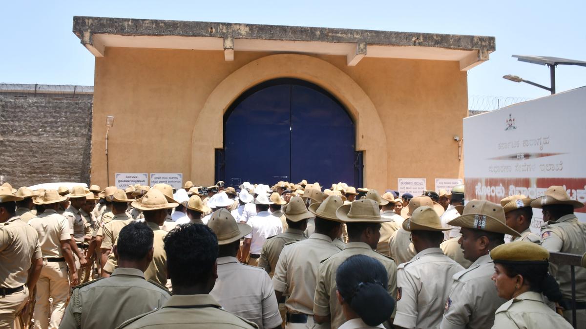 Police search district prison as part of pre-poll exercise