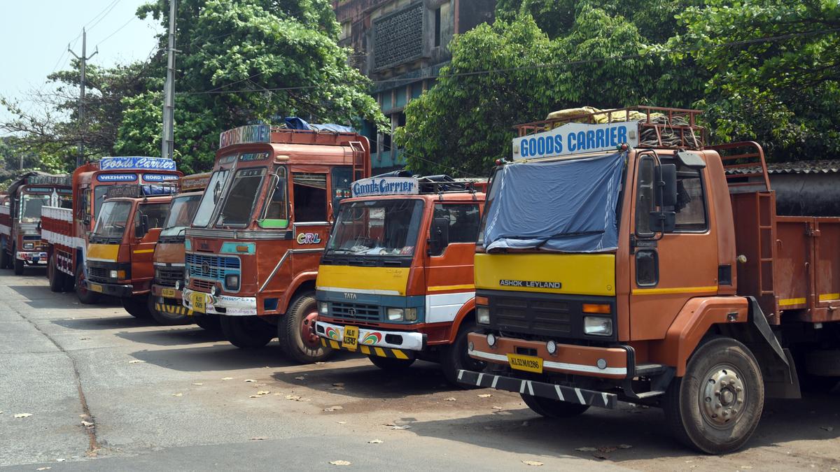 Lorry operators seek dedicated parking spots in Kozhikode city