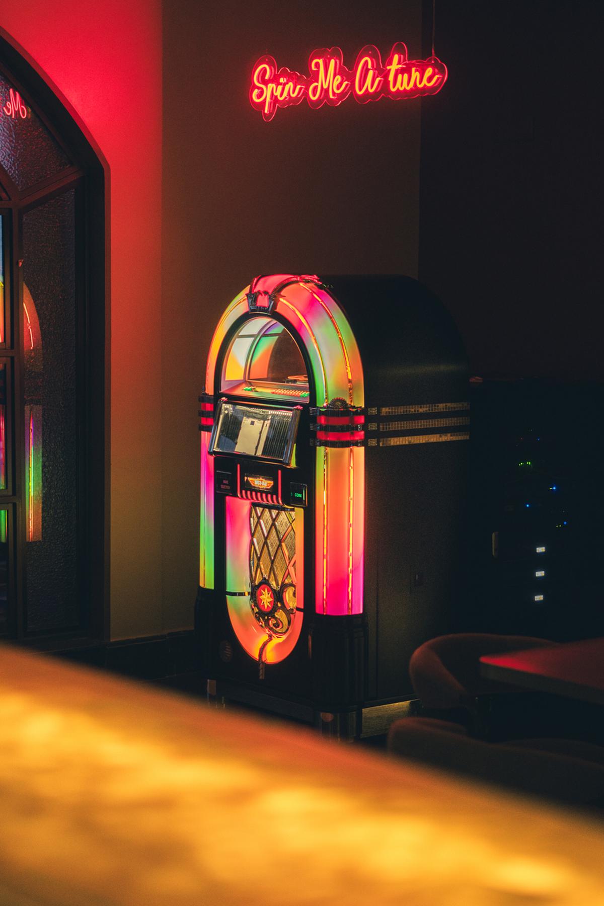 The jukebox at Tommy’s The jukebox at Tommy’s