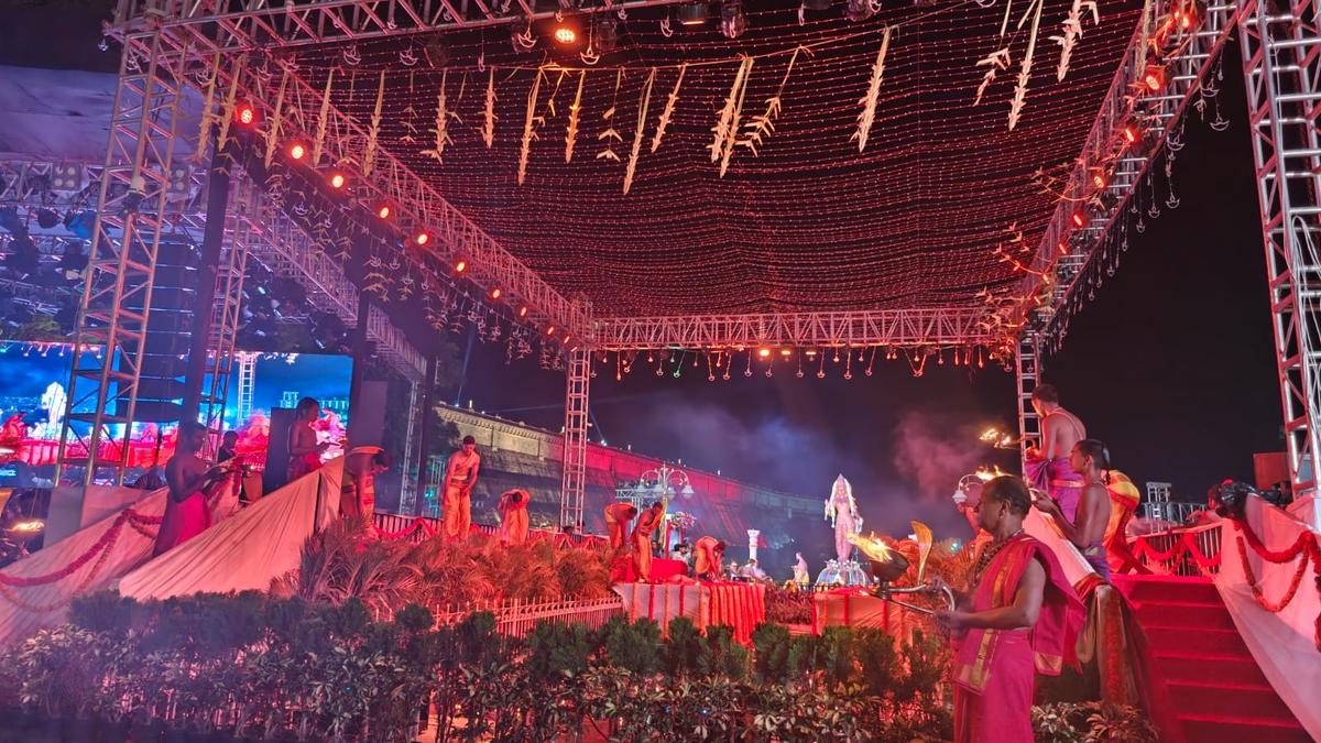 Symbolic Cauvery Aarti programme inaugurated at Brindavan Gardens