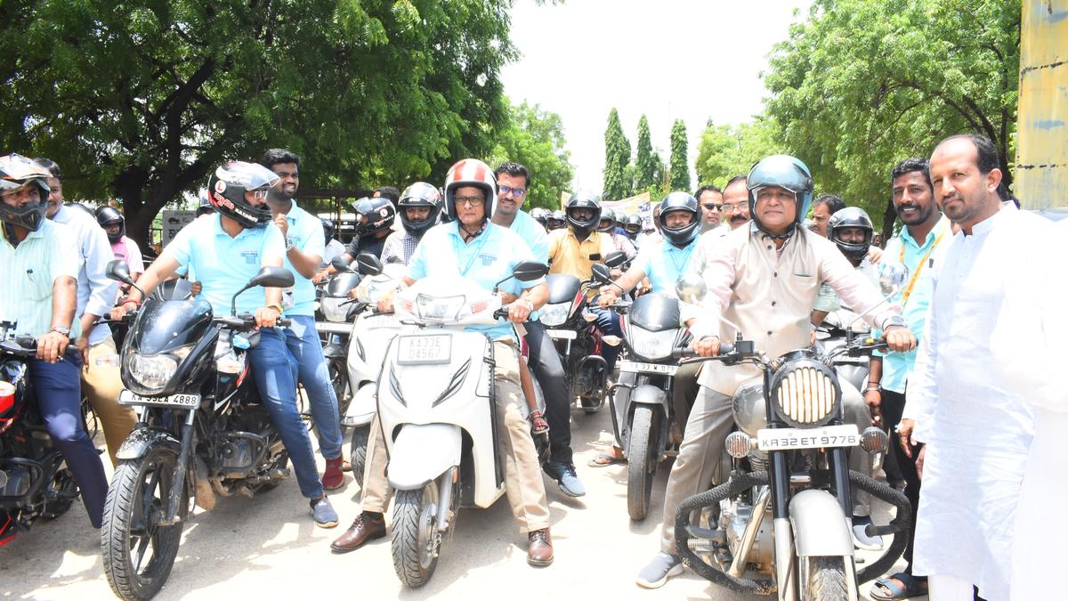 Road safety jatha taken out in Yadgir