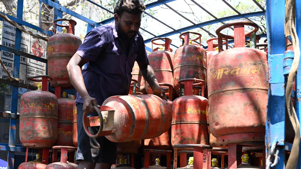 Getting LPG refills an uphill task for many consumers in Chennai