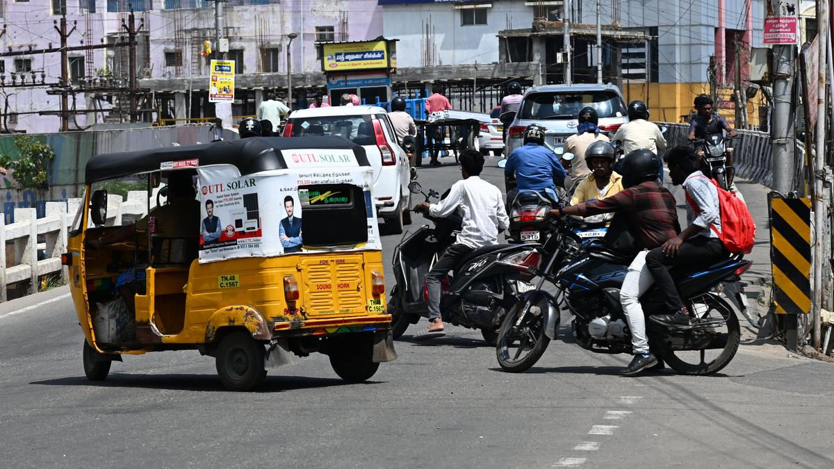 At Marakadai in Tiruchi, violation of traffic rules has become the norm