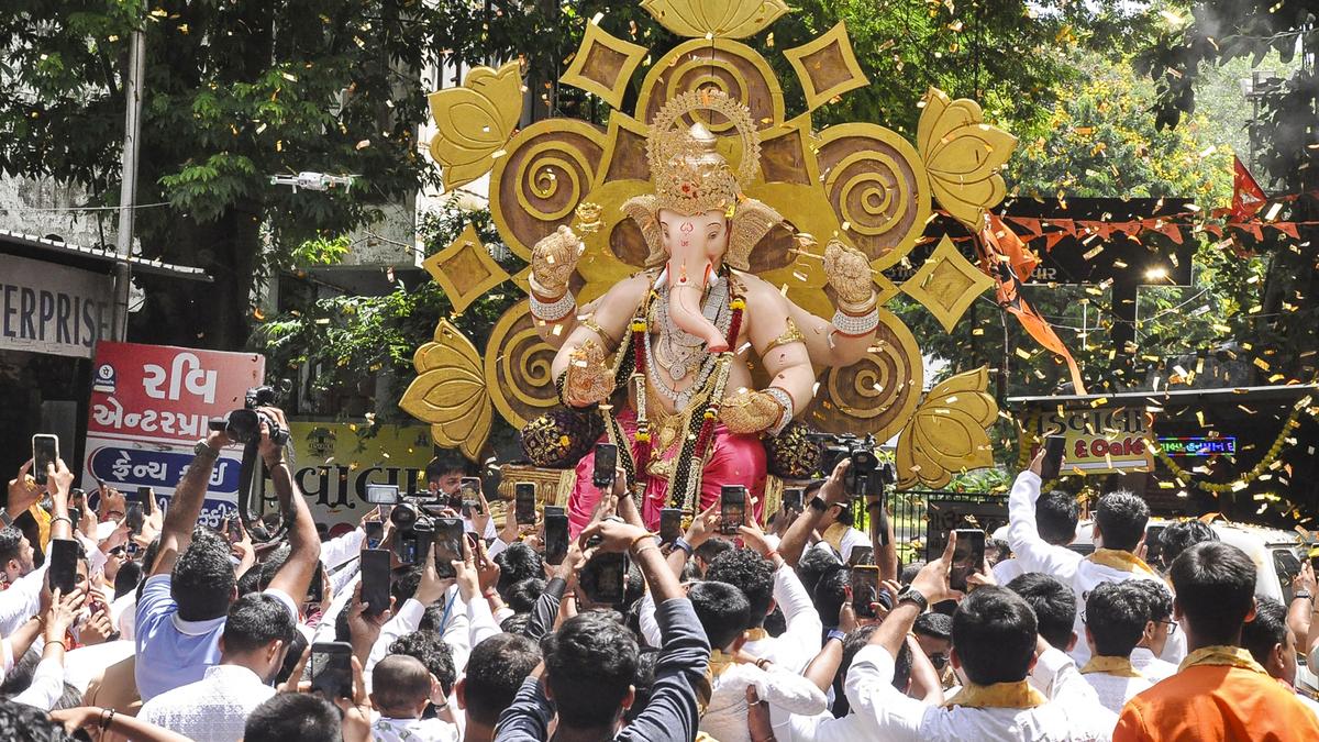 Stones pelted at Ganesh pandal in Surat; 6 arrested