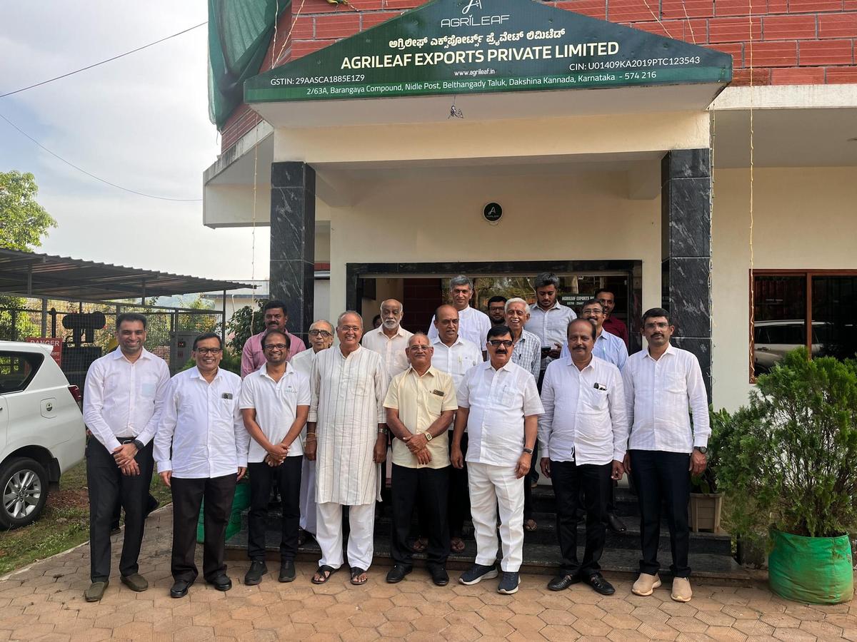 A delegation of cooperative leaders interested in the arecanut industry visited Agrileaf Exports Private Limited at Nidle in Dakshina Kannada.  