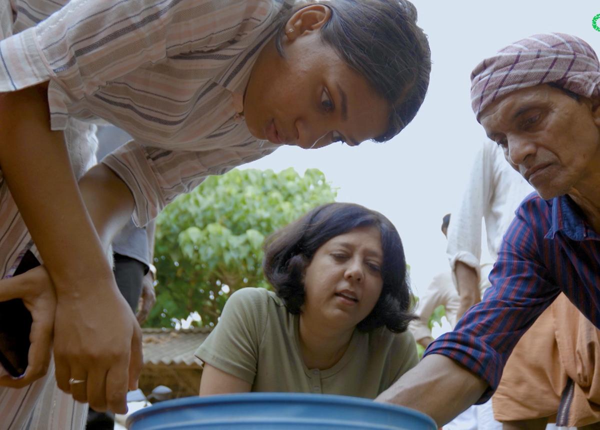 Ayushi Jain (left) and Bahar Dutt in the documentary Ayushi Jain (left) and Bahar Dutt in the documentary