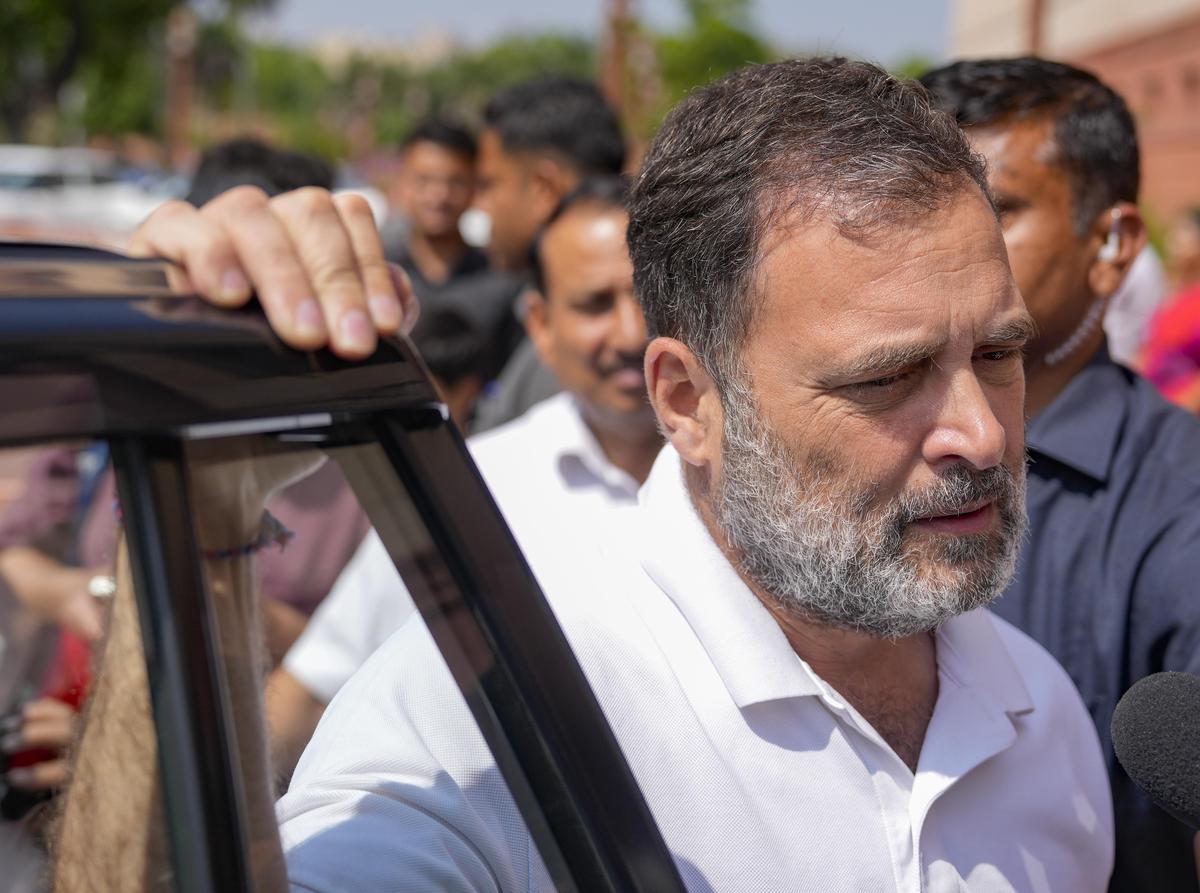 जानिए Rahul गांधी कल अमेरिका-ईरान युद्ध पर सरकार की सर्वदलीय बैठक में क्यों शामिल नहीं होंगे। 4 Iran Israel War crisis: Rahul Gandhi slams Modi for Covid reference, says PM Modi has forgotten tragedies of that time - The Hindu