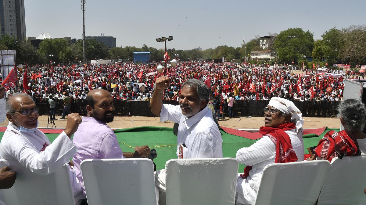 Morning Digest | At Delhi rally, workers and farmers join hands against Centre’s policies; BJP to mark foundation day with launch of re-election campaign for 2024, and more