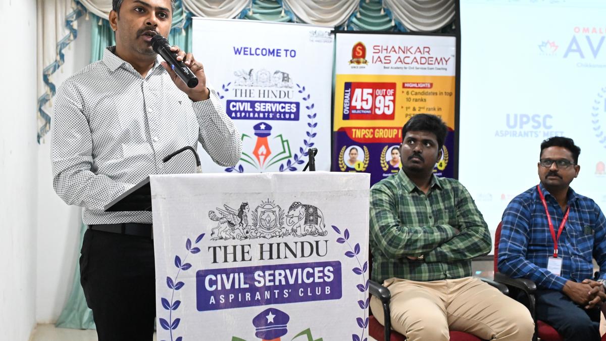 Remove negative people around you, UPSC aspirants told