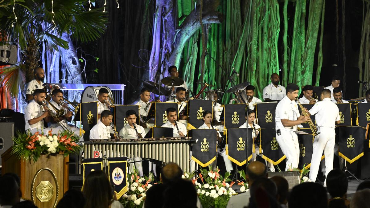Navy band sets tempo for public concert in Hyderabad