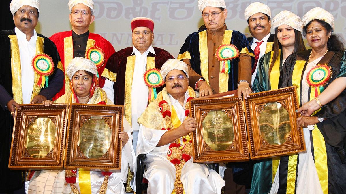 Governor Thaawarchand Gehlot stresses role of youth in societal development