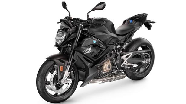 BMW S 1000 R superbike updated with more tech