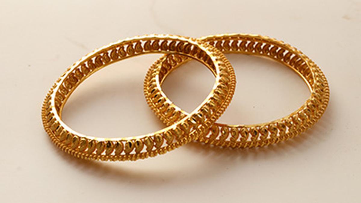 Understanding How Bajaj Finserv Gold Loan Differs from Other Secured Loans