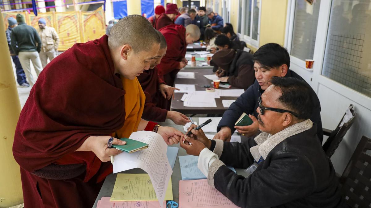 Supreme Court asks Himachal Pradesh govt, SEC to hold local body polls by May 31