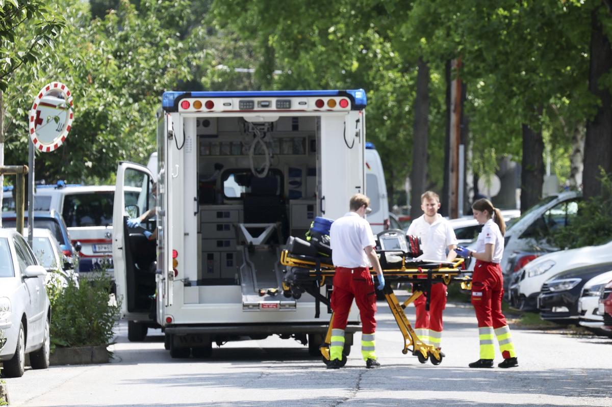 Rescue service personnel attend the scene of a shooting at a school in Graz, Austria, on June 10, 2025 Rescue service personnel attend the scene of a shooting at a school in Graz, Austria, on June 10, 2025