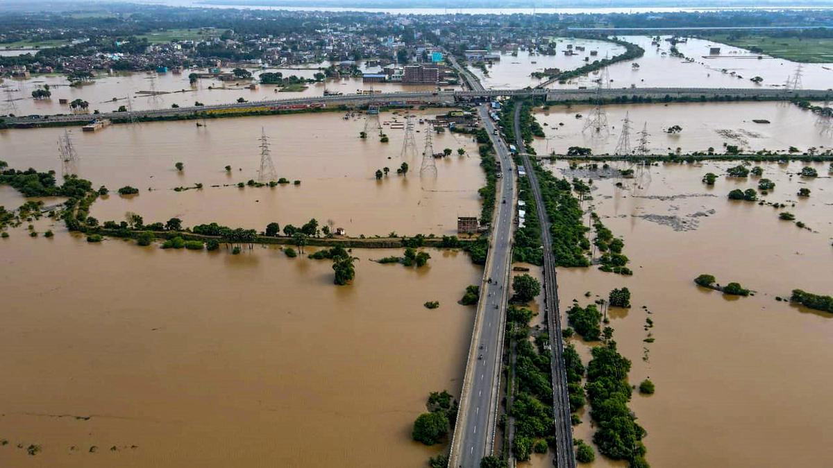 Flood in North Bihar, most rivers flowing above danger mark