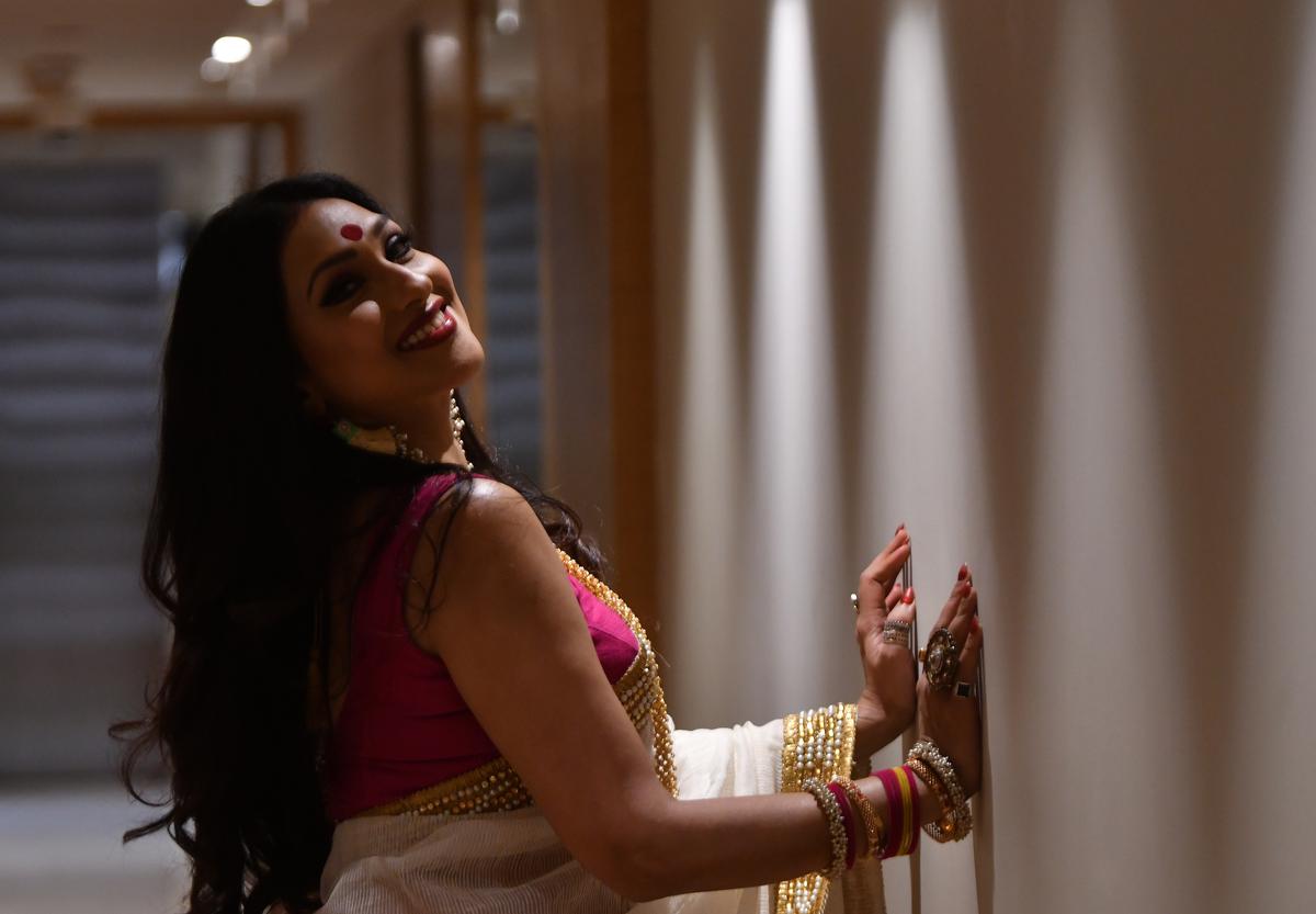 Xxx Rituparna Chatterjee - I want to showcase my talent pan-India': Rituparna Sengupta - The Hindu