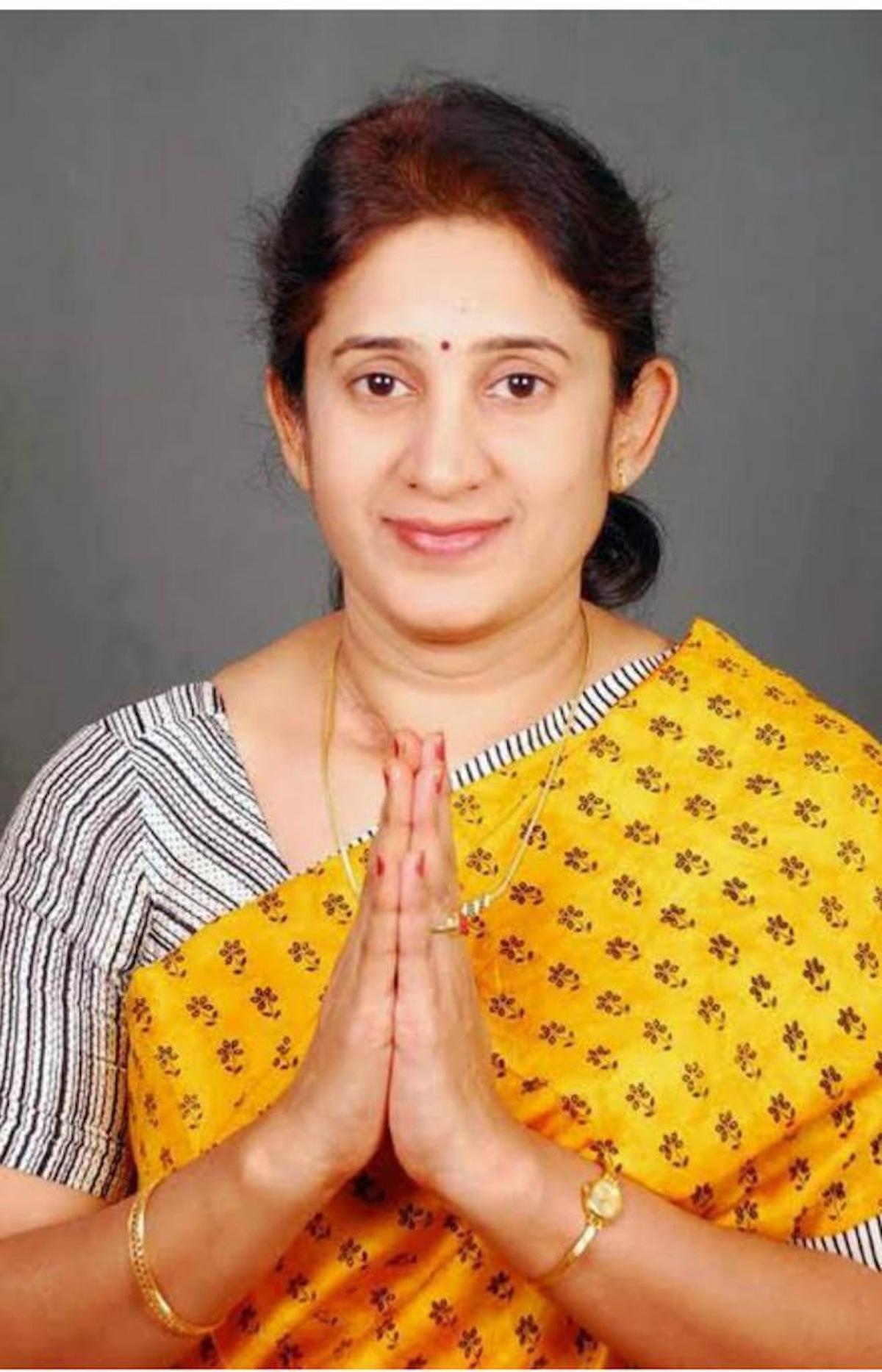 Alur former MLA Patil Neeraja Reddy dies in road accident in Telangana