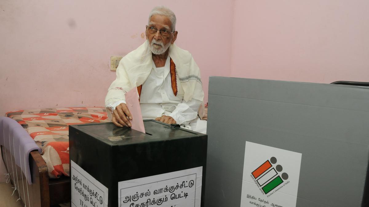 Erode (East) bypoll | Collection of postal ballots from 352 registered voters begins