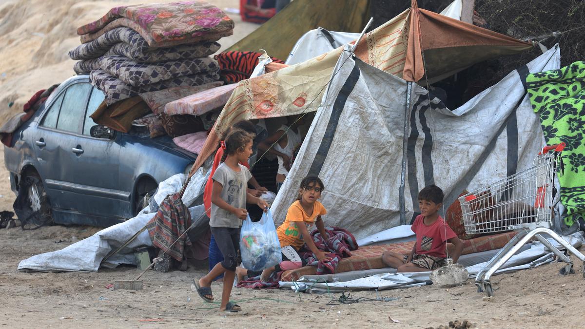 Gaza peace plan LIVE: Gaza civil defence says heavy strikes despite Trump’s appeal