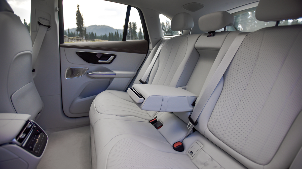 Rear Passenger seats on the Mercedes-Benz EQE 500 4MATIC SUV. 
