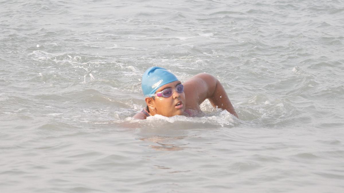 At 16, Jiya becomes world's youngest and fastest para swimmer to cross English Channel