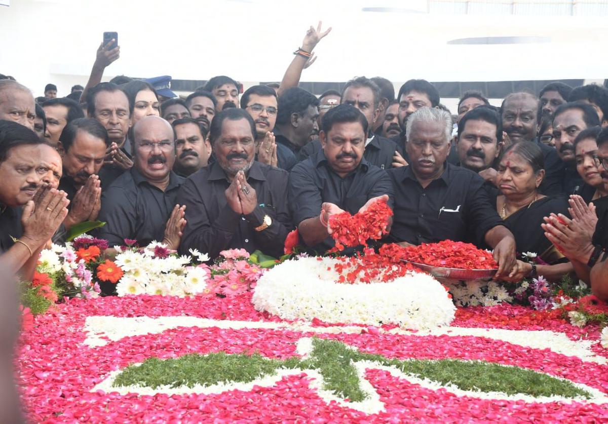 AIADMK and rival groups observe Jayalalithaa’s death anniversary