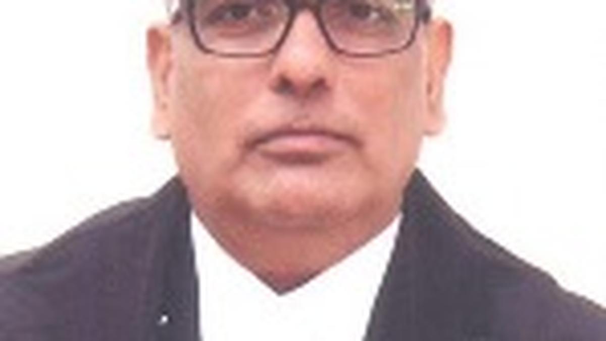 Justice Biren Vaishnav to be acting Chief Justice of Gujarat High Court till March 2