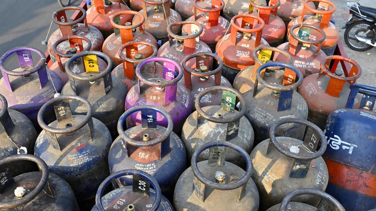 LPG shortage hits crematoria in city, contractors struggle to book supplies