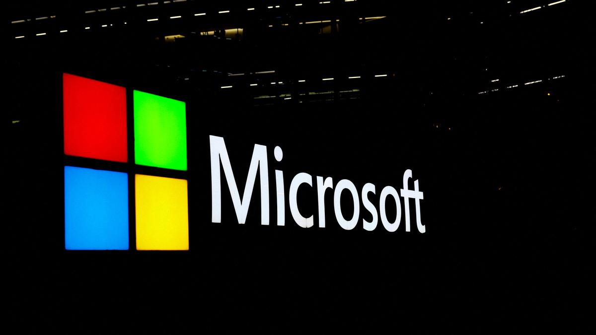 Thousands report Microsoft Outlook down; Microsoft says majority services recovering after impacting service update reverted