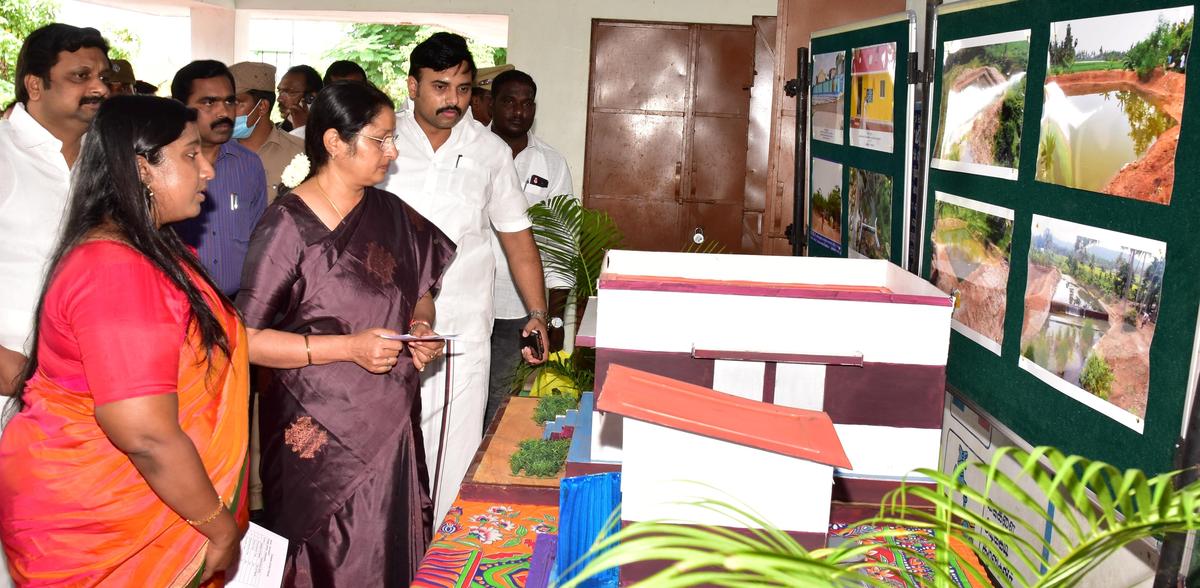 Union Minister urges officials to expedite works funded by Centre