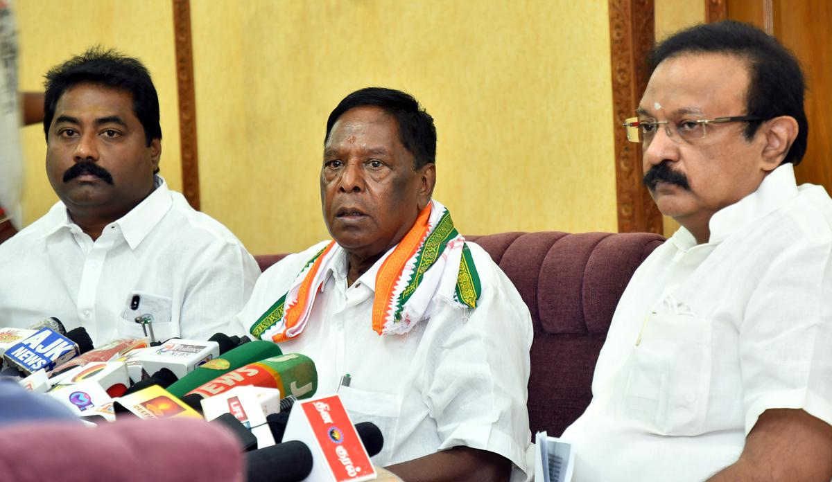 Puducherry Congress leaders call for party to be at the forefront of Opposition