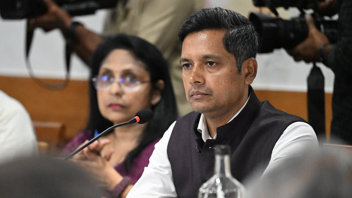 Political parties in Kerala raise concerns over Special Intensive Revision (SIR) at meeting called by Chief Electoral Officer, urge ECI to postpone SIR until after the local body polls