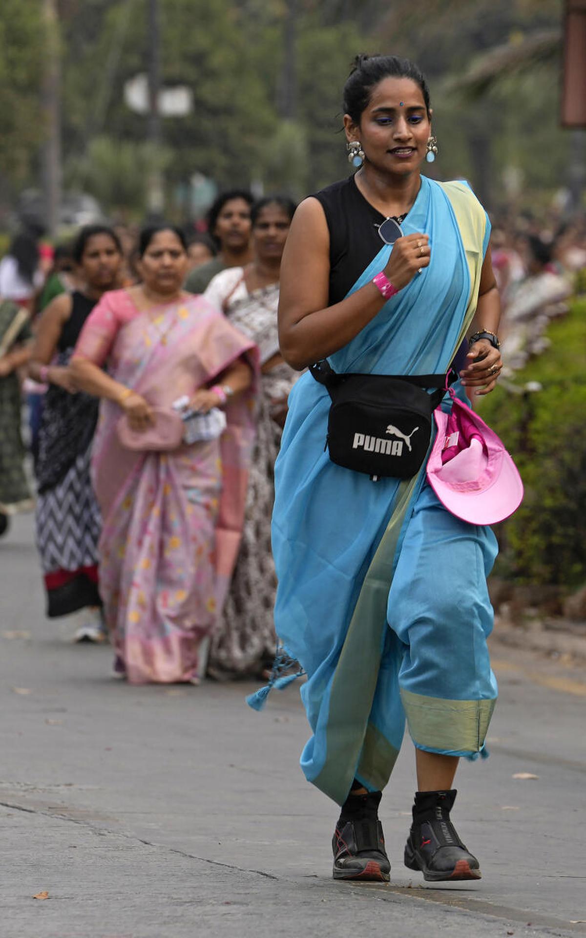 saree sneakers style – Grehlakshmi