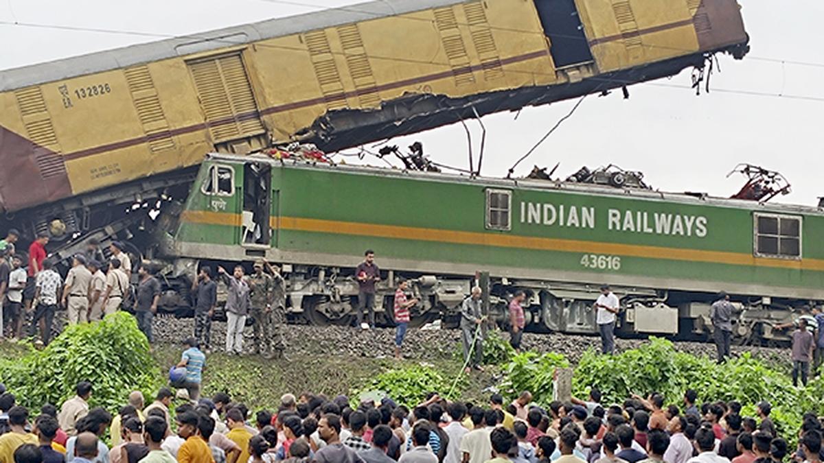 Kanchanjunga train accident | Large number of signalling failures cause for concern, says CRS