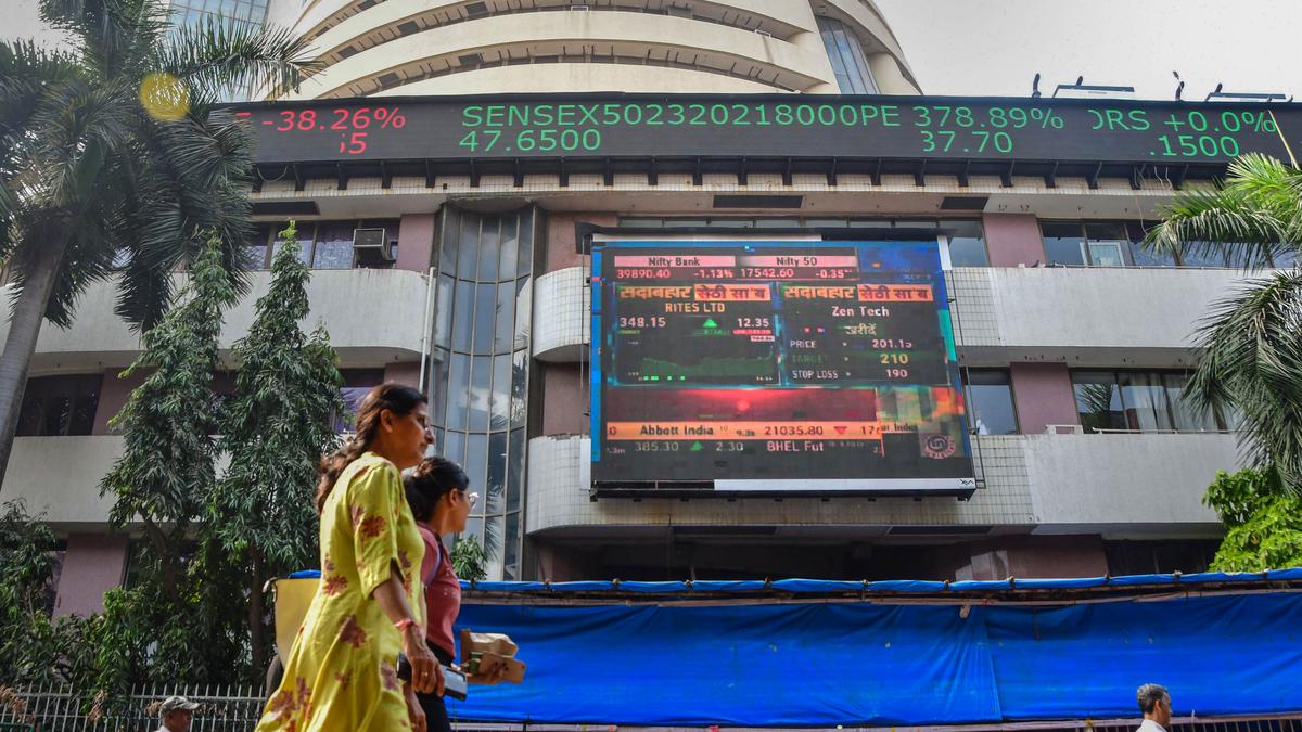 Sensex, Nifty tumble nearly 1%; extend falling streak to fifth day