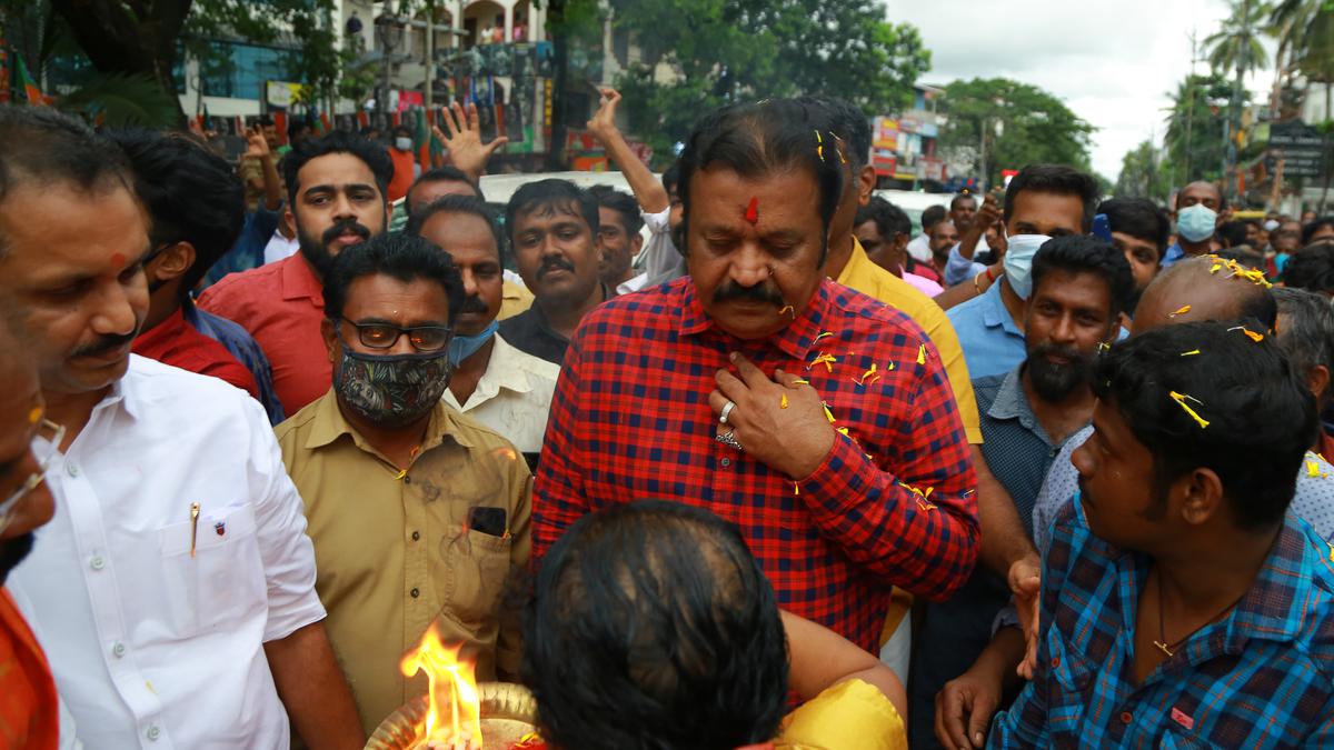 Karuvannur rally not politically motivated: Suresh Gopi